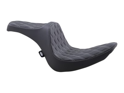Predator 3 Dual Seat with Silver Double Diamond Lattice Stitch. Fits Softail 2006-2017 with OEM 200 Rear Tyre