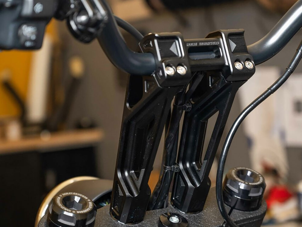 8in. Straight Fastback Risers - Black. Fits 1in. Handlebar - Image 4