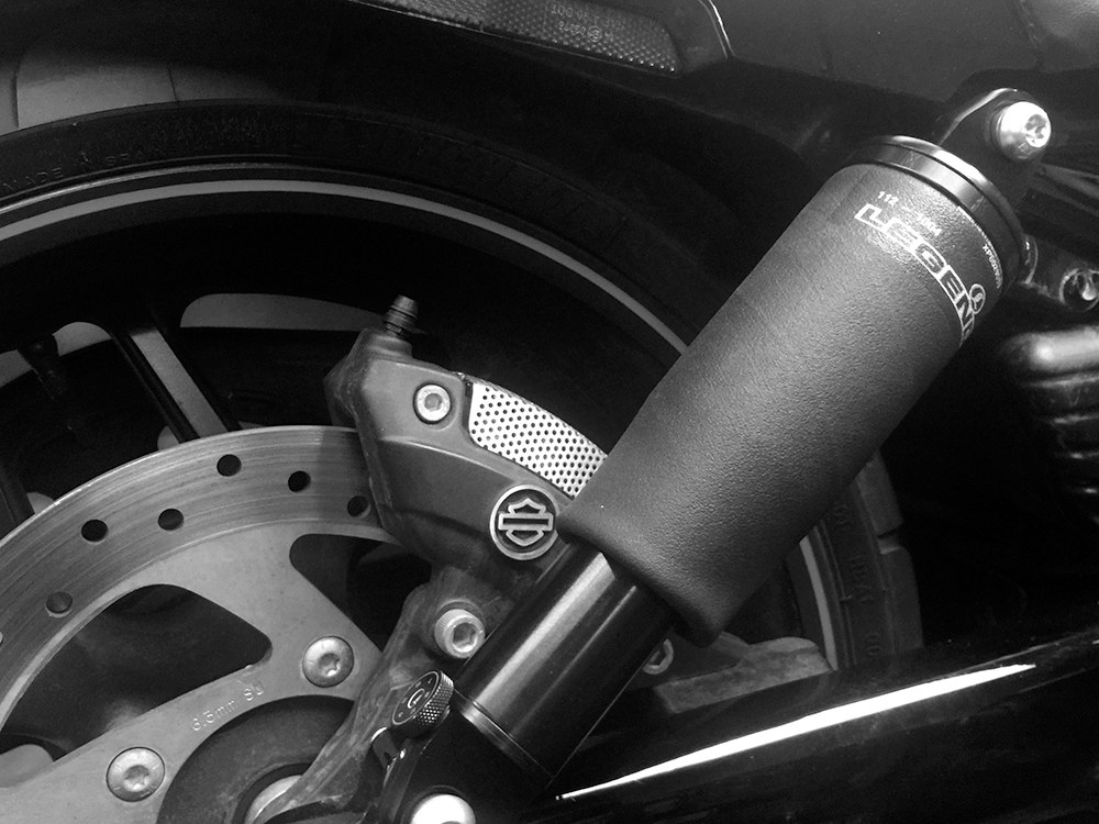 AIR-A Series, Adjustable Rear Air Shock Absorbers - Black. Fits V-Rod 2007-2017. - Image 2