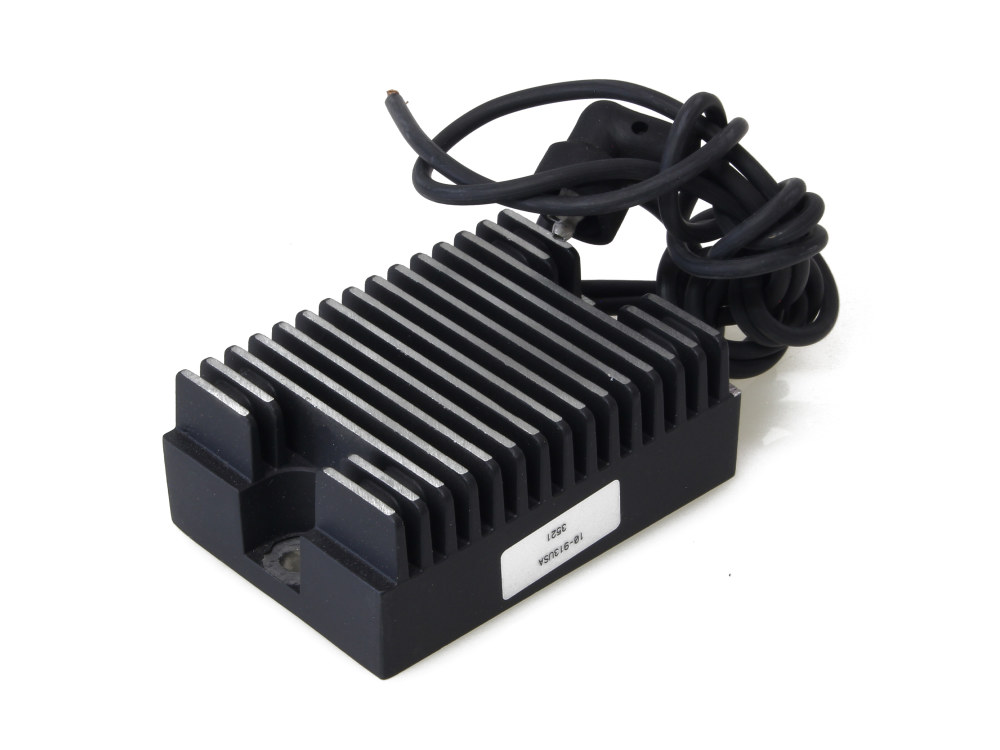 Regulator - Black. Fits Softail 1989-1999, Dyna 1991-1998, FXR 1989-1998 & Touring 1989-1996.