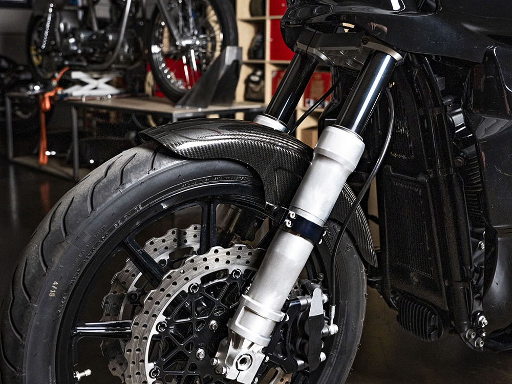 Carbon Front Fender - Gloss Finish. Fits Mid-Glide Dyna 2006-2017, Softail Street Bob 2018up & Standard 2020-2024 with 19in. Front Wheel. Also Fits Softail Low Rider S 2020up & Low Rider ST 2022up with Adapter - Image 4