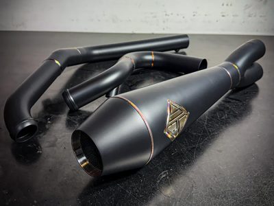 2-into-1 LaneSplitter Exhaust - Black Onyx. Fits Softail 2018up Non-240 Rear Tyre Models.